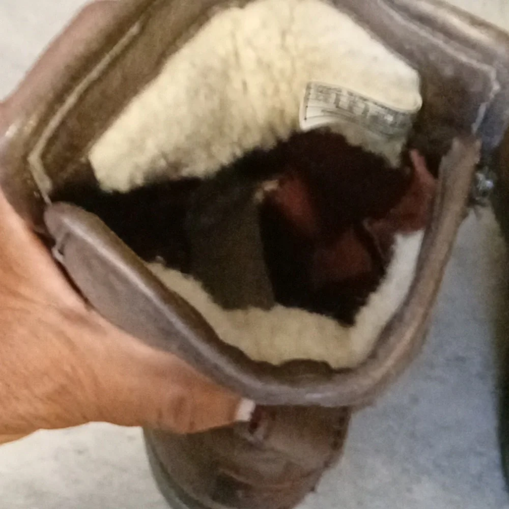 UGG boots size 7.5 women - Picture 7 of 7